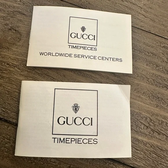 Vintage Gucci Women's Gold Watch with Colorful Bezels - Picture 5 of 6